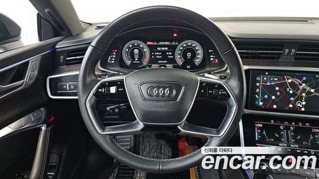 Audi A7 2023 — ფოტო 13/20