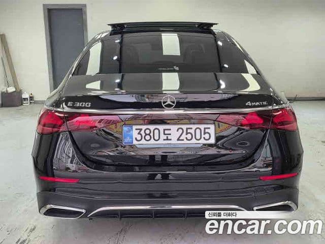 Mercedes-Benz E-Class 2025 — ფოტო 6/20