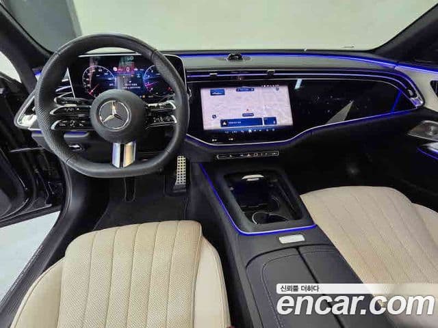 Mercedes-Benz E-Class 2025 — ფოტო 18/20
