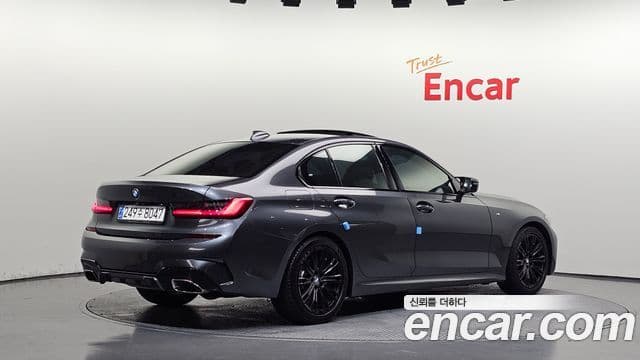 BMW 3 Series 2021 — ფოტო 2/20