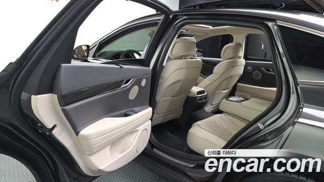 Genesis G80 2022 — Şəkil 31/36