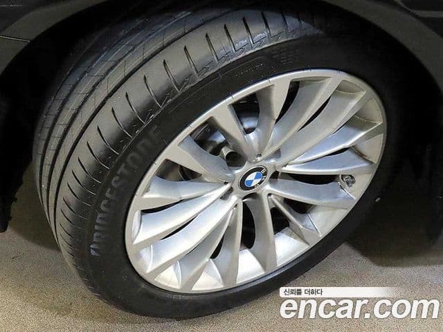 BMW 5 Series 2022 — Şəkil 19/20