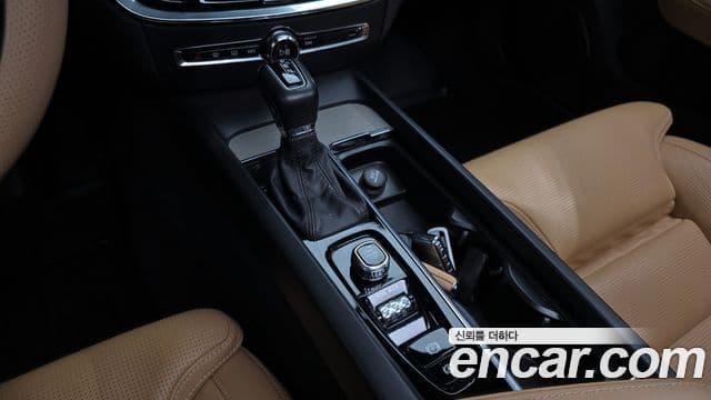 Volvo V60 Cross Country 2020 — ფოტო 9/20