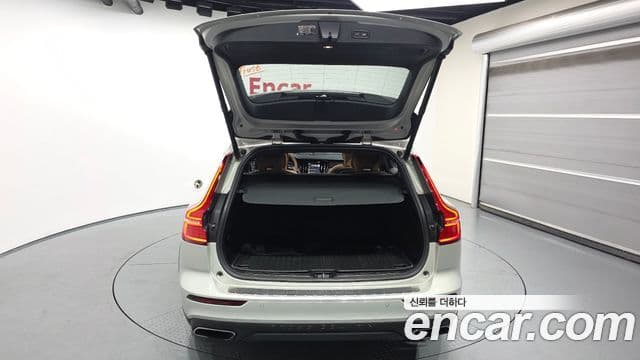 Volvo V60 Cross Country 2020 — ფოტო 20/20