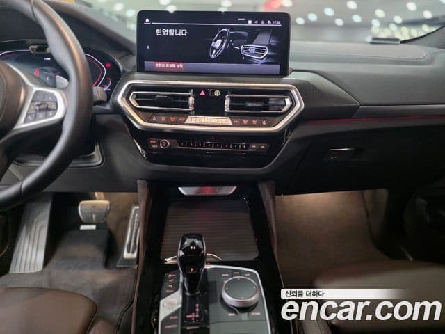 BMW X4 2025 — ფოტო 9/16