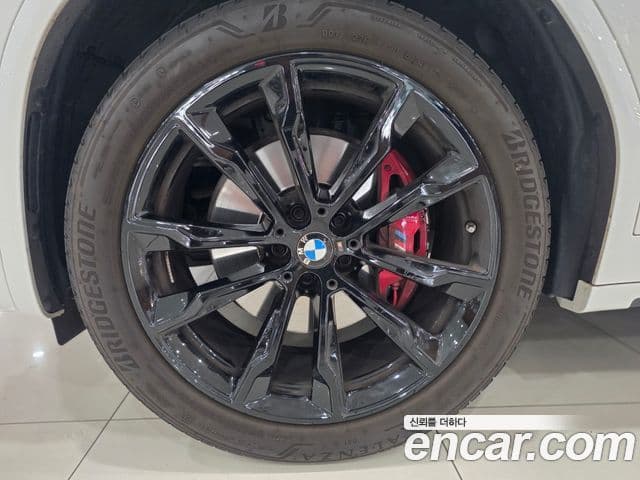 BMW X4 2025 — ფოტო 13/16