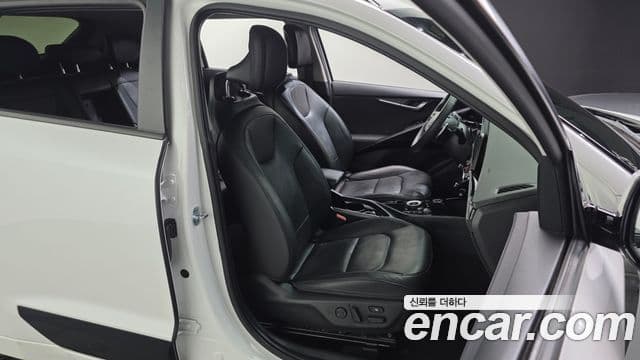 Kia Niro 2022 — Şəkil 12/20
