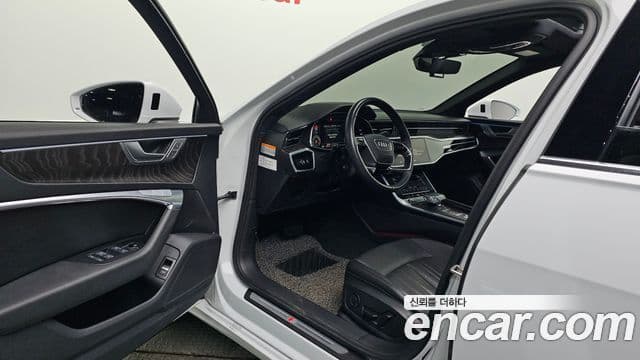 Audi A6 2021 — ფოტო 10/20