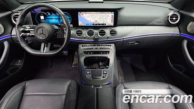 Mercedes-Benz E-Class 2022 — ფოტო 7/20