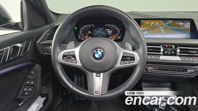 BMW 1 Series 2022 — Şəkil 14/20