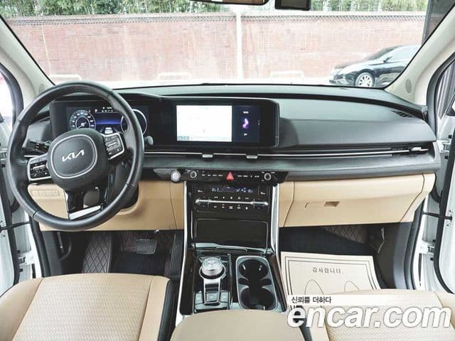 Kia Carnival 2023 — ფოტო 9/20