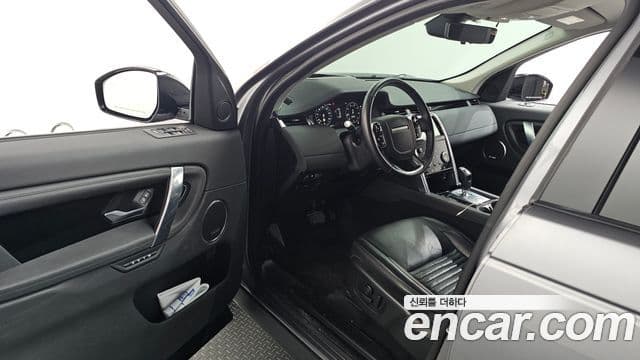 Land Rover Discovery Sport 2020 — Şəkil 19/20