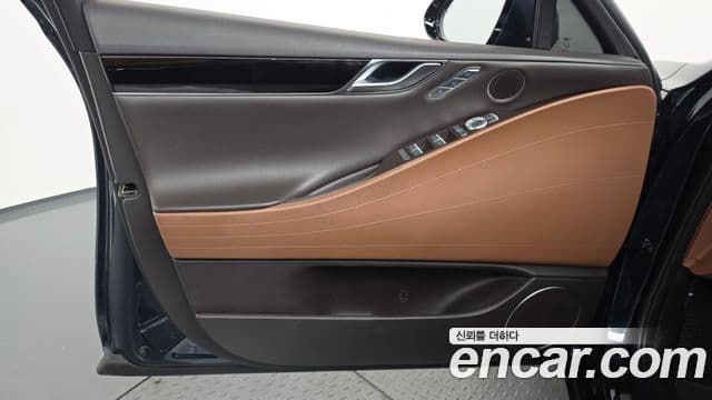 Genesis G80 2021 — ფოტო 23/36