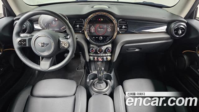 Mini Cooper 2023 — ფოტო 7/20