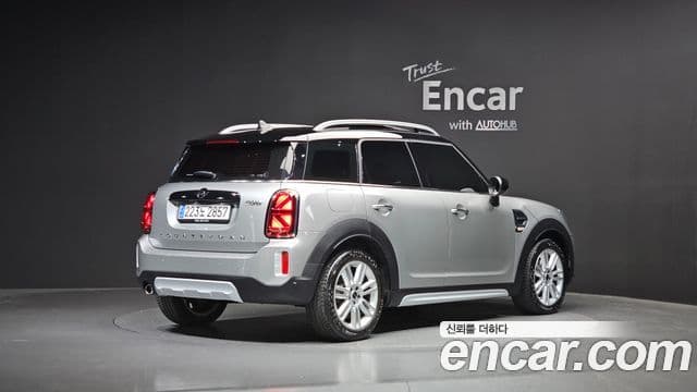 Mini Cooper Countryman 2023 — ფოტო 2/20
