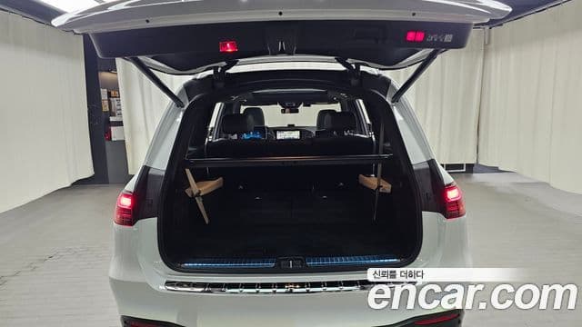 Mercedes-Benz GLS-Class 2026 — ფოტო 17/20