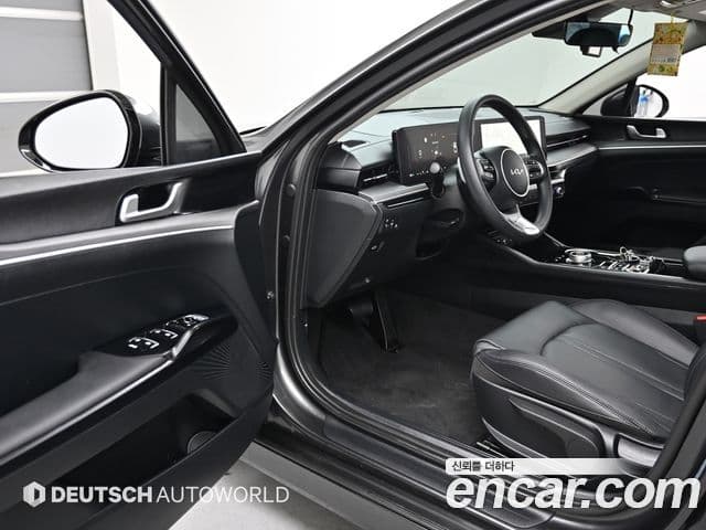 Kia K5 2024 — Şəkil 10/20