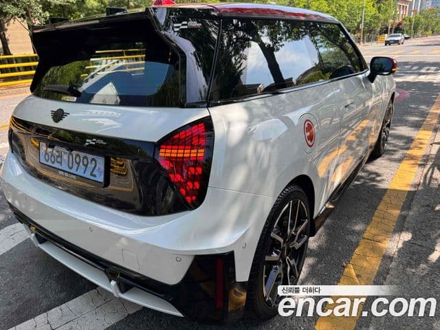 Mini Cooper Electric 2025 — Şəkil 5/11