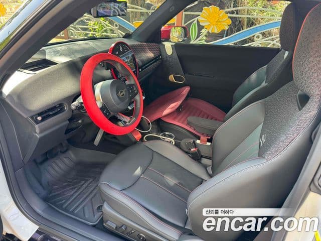 Mini Cooper Electric 2025 — Şəkil 10/11