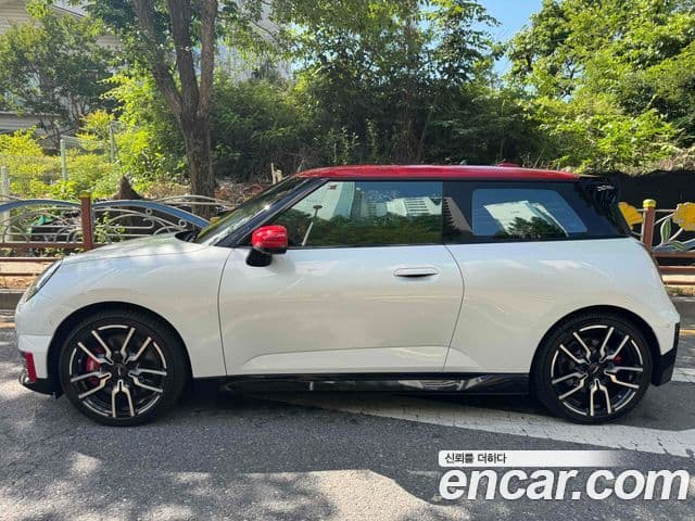 Mini Cooper Electric 2025 — Şəkil 11/11