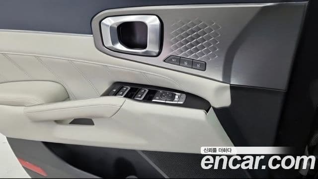 Kia Sorento 2022 — фото 14 из 18