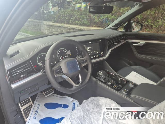 Volkswagen Touareg 2026 — ფოტო 5/19