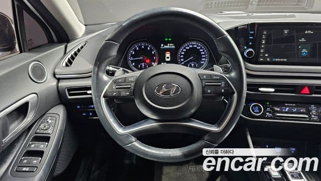 Hyundai Sonata 2021 — ფოტო 13/20