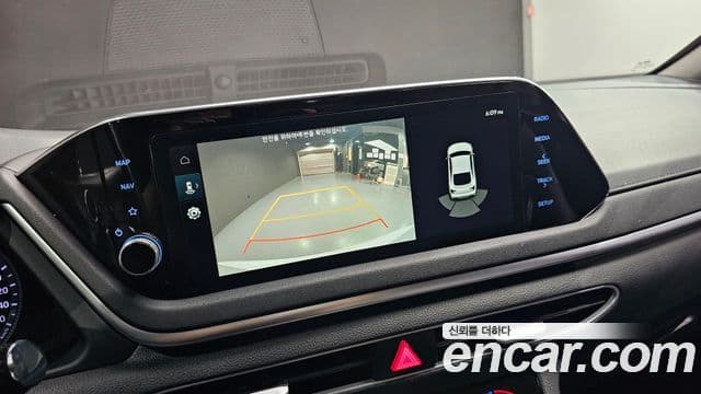 Hyundai Sonata 2021 — ფოტო 14/20