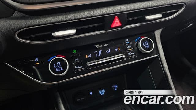 Hyundai Sonata 2021 — ფოტო 15/20