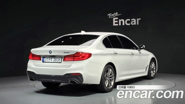 BMW 5 Series 2018 — ფოტო 2/20