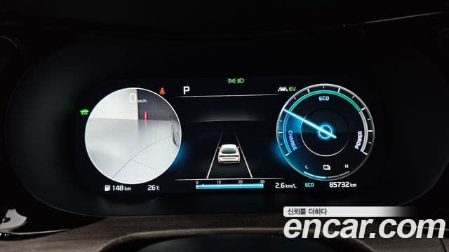 Kia K5 2021 — ფოტო 8/20