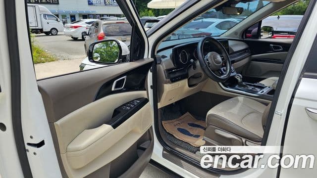 Kia Carnival 2022 — Şəkil 10/20
