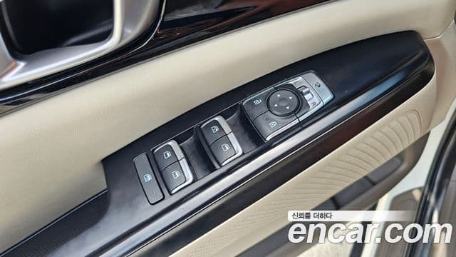 Kia Carnival 2022 — Şəkil 19/20
