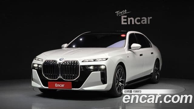BMW i7 2024 — Photo 6/20
