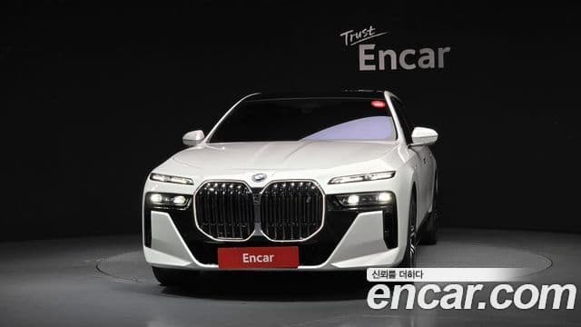 BMW i7 2024 — Photo 18/20