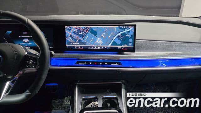 BMW i7 2024 — Photo 15/20