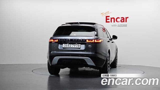 Land Rover Range Rover Velar 2019 — ფოტო 14/20