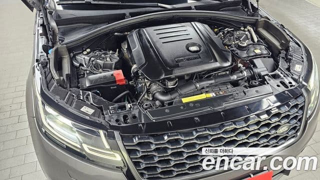 Land Rover Range Rover Velar 2019 — ფოტო 5/20