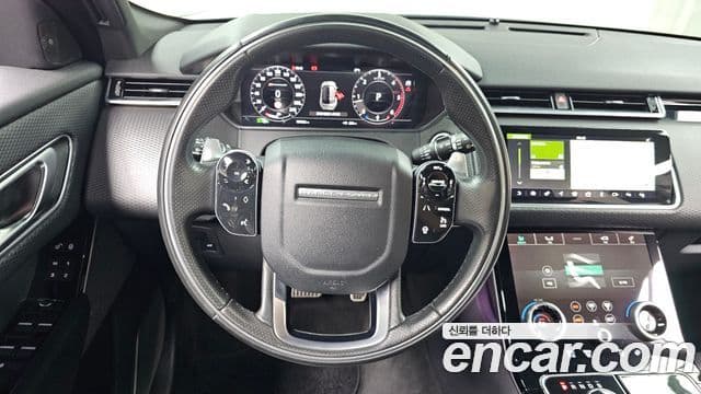 Land Rover Range Rover Velar 2019 — ფოტო 15/20