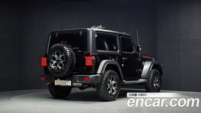 Jeep Wrangler 2020 — ფოტო 2/20