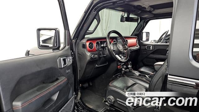 Jeep Wrangler 2020 — ფოტო 10/20