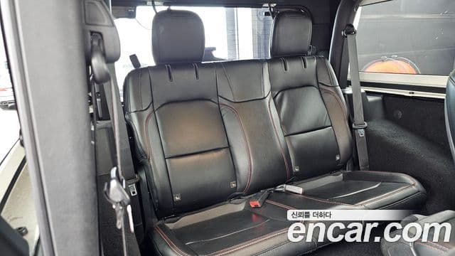 Jeep Wrangler 2020 — фото 12 из 20