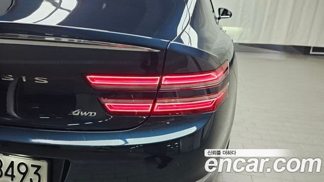 Genesis G80 2021 — Şəkil 17/32