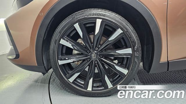 Toyota Crown Crossover 2023 — Şəkil 4/20
