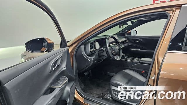 Toyota Crown Crossover 2023 — Şəkil 11/20