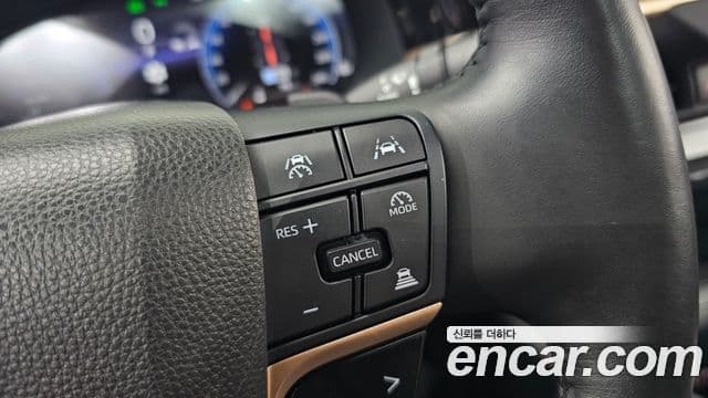 Toyota Crown Crossover 2023 — Şəkil 16/20