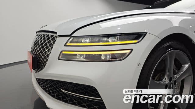 Genesis G80 2022 — Photo 25/40