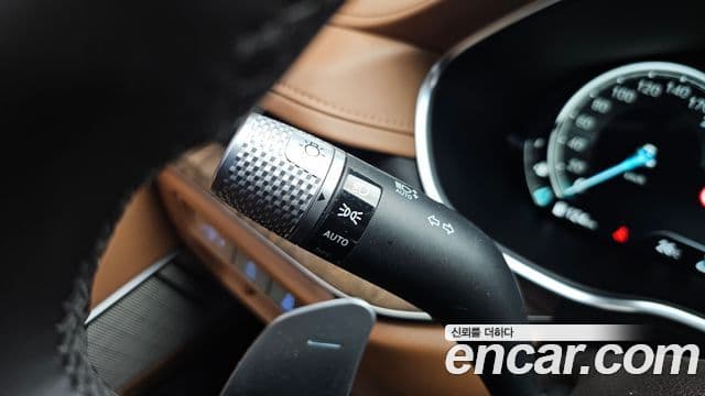 Genesis G80 2022 — Photo 15/40
