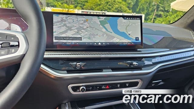BMW X7 2025 — Photo 11/31