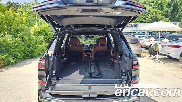 BMW X7 2025 — Şəkil 18/20